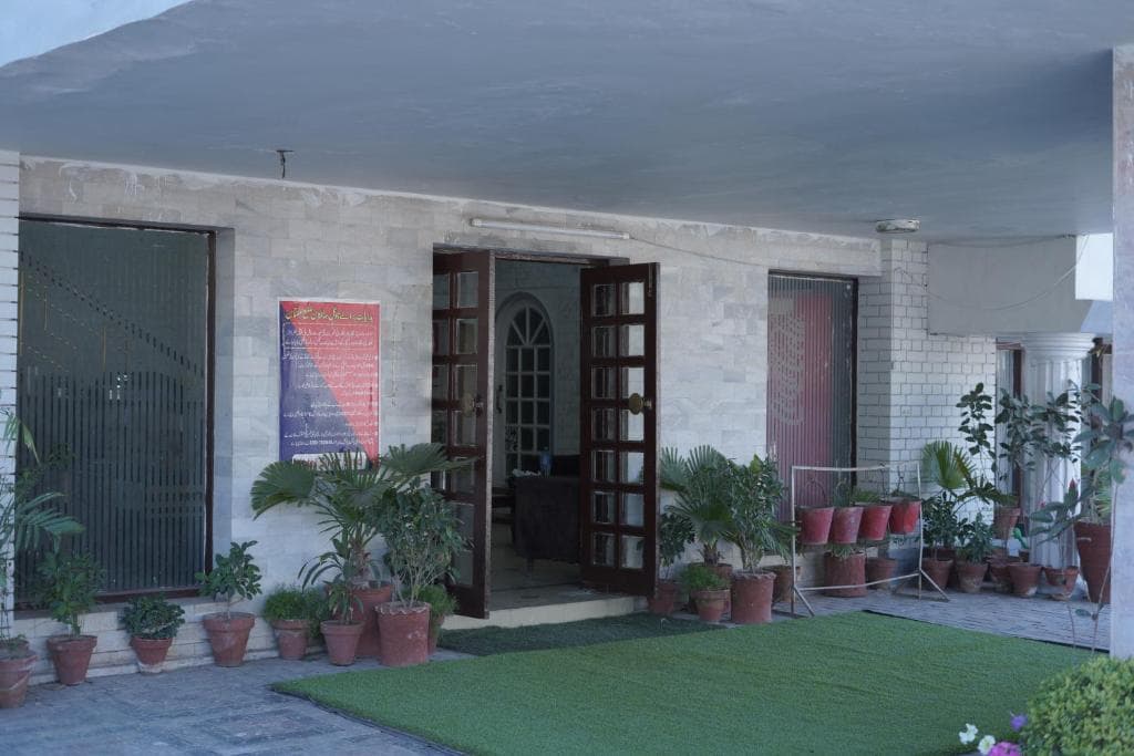 Hotel Silver Sand Multan — Exterior