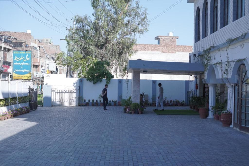 Hotel Silver Sand Multan — Surroundings
